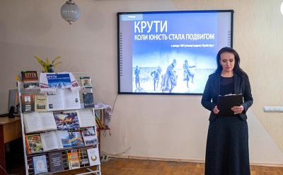 Поезія у виконанні актриси Херсонського обласного академічного музично-драматичного театру ім. М. Куліша Олени Пасько