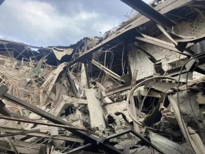 Російські військові зруйнували обласну бібліотеку Херсонщини Фото 3